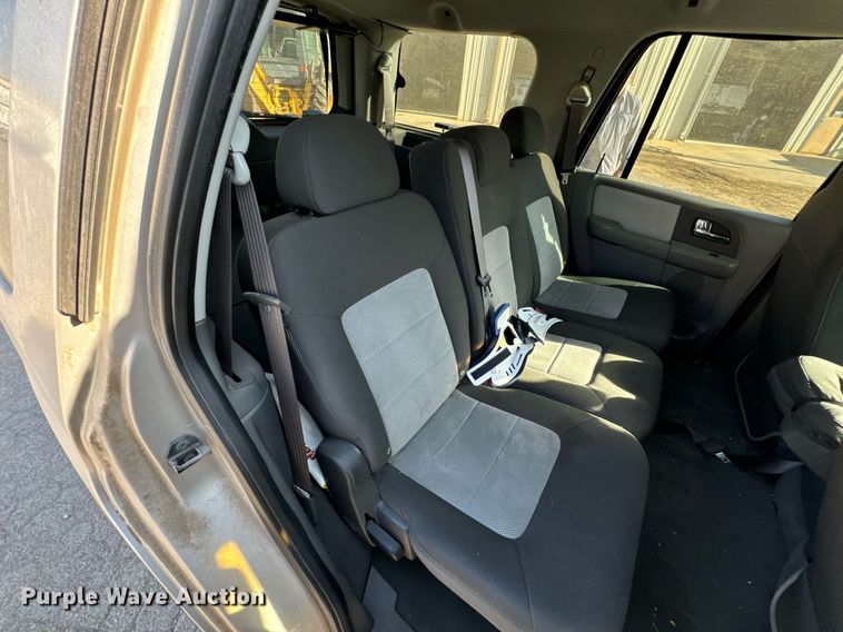 image for item DX1315 2006 Ford Expedition SUV