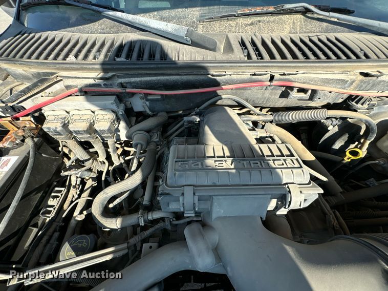 image for item DX1315 2006 Ford Expedition SUV