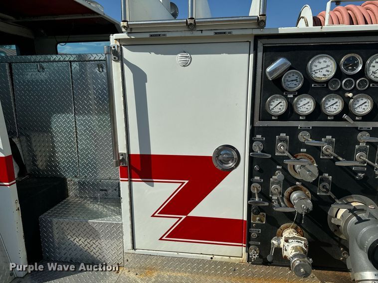 image for item DX1328 1979 Hendrickson  pumper fire truck