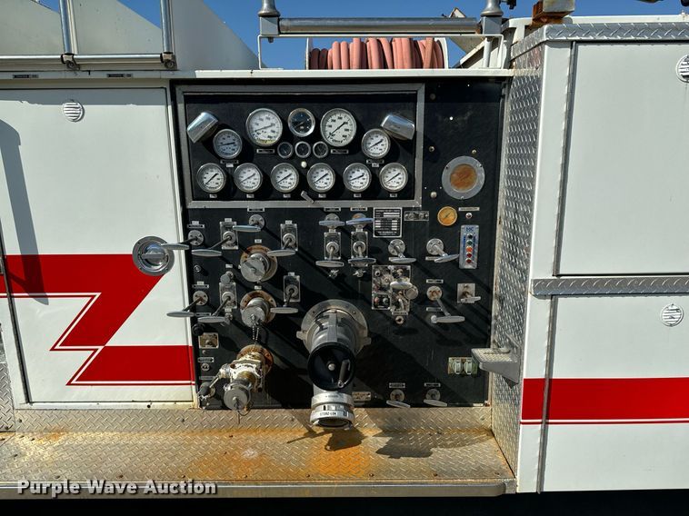 image for item DX1328 1979 Hendrickson  pumper fire truck