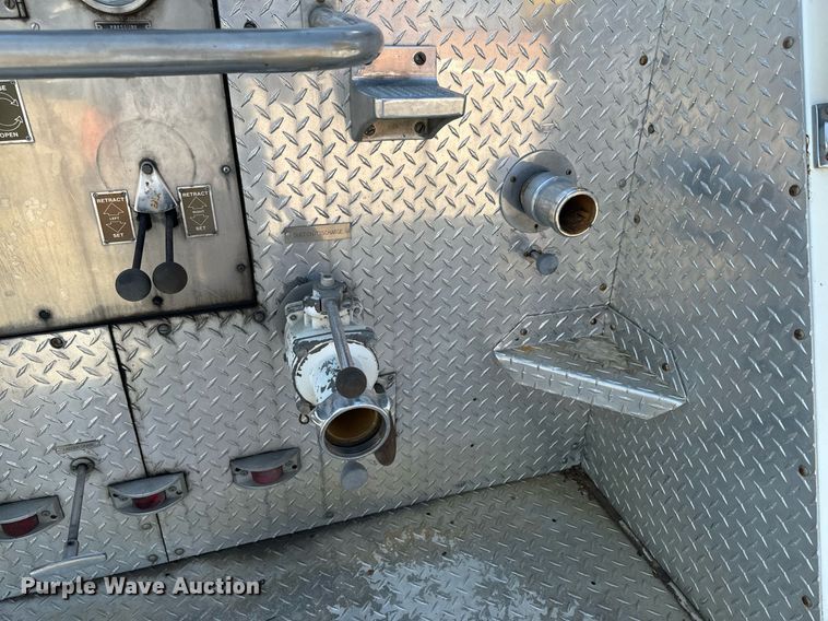 image for item DX1328 1979 Hendrickson  pumper fire truck