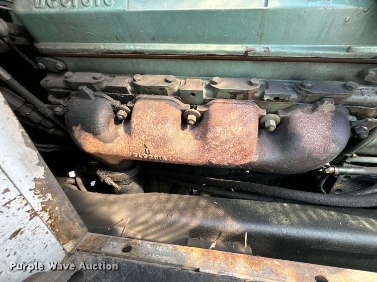 image for item DX1328 1979 Hendrickson  pumper fire truck