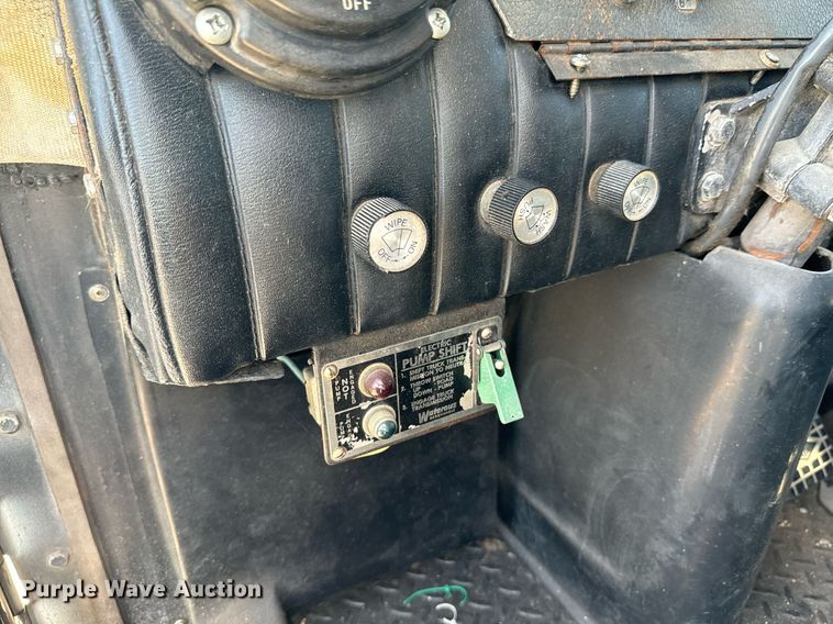 image for item DX1328 1979 Hendrickson  pumper fire truck