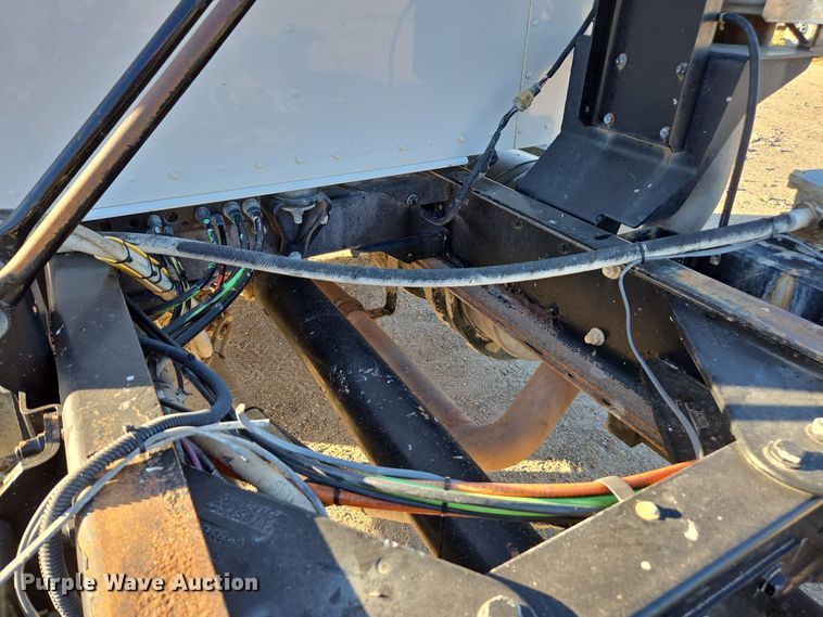 image for item EE7782 2008 Kenworth T300 truck cab and chassis