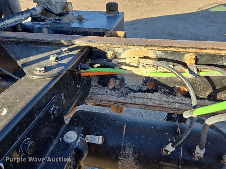 image for item EE7782 2008 Kenworth T300 truck cab and chassis