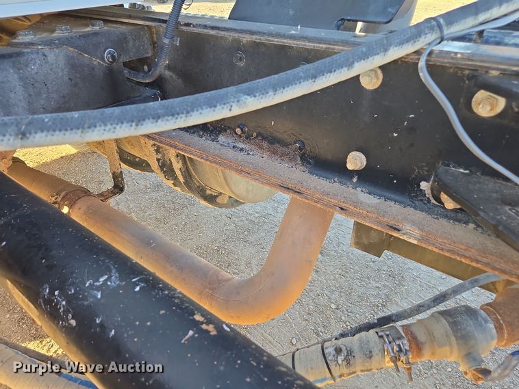 image for item EE7782 2008 Kenworth T300 truck cab and chassis