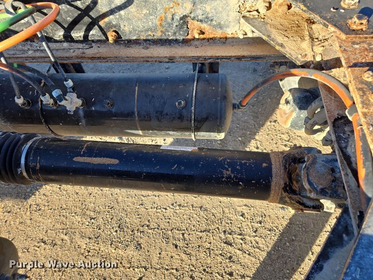 image for item EE7782 2008 Kenworth T300 truck cab and chassis