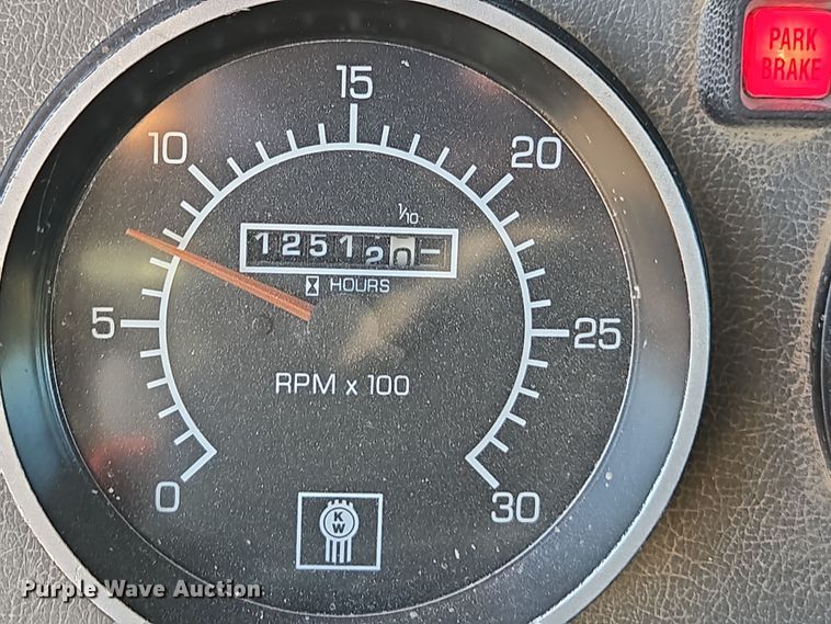 image for item EE7782 2008 Kenworth T300 truck cab and chassis