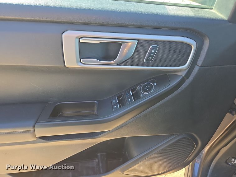 image for item EE7786 2020 Ford Explorer Police Interceptor SUV