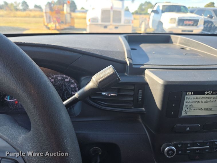 image for item EE7786 2020 Ford Explorer Police Interceptor SUV