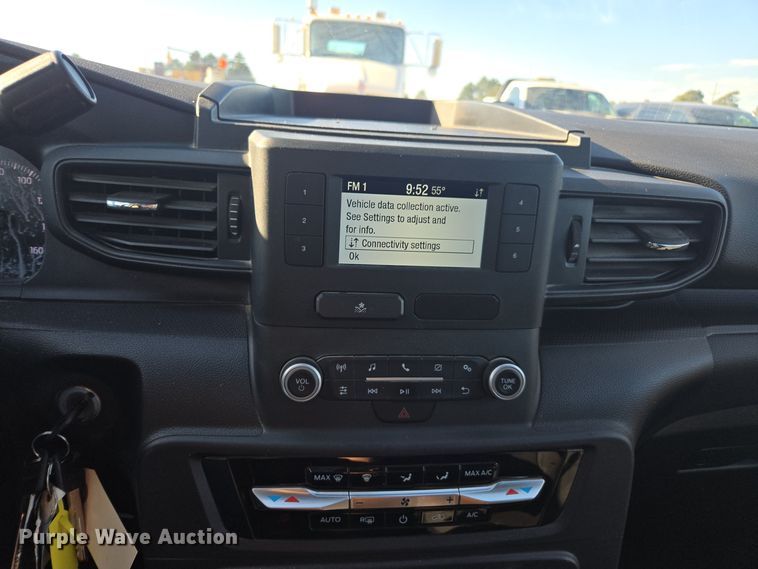 image for item EE7786 2020 Ford Explorer Police Interceptor SUV