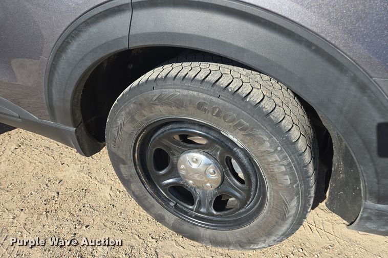 image for item EE7786 2020 Ford Explorer Police Interceptor SUV