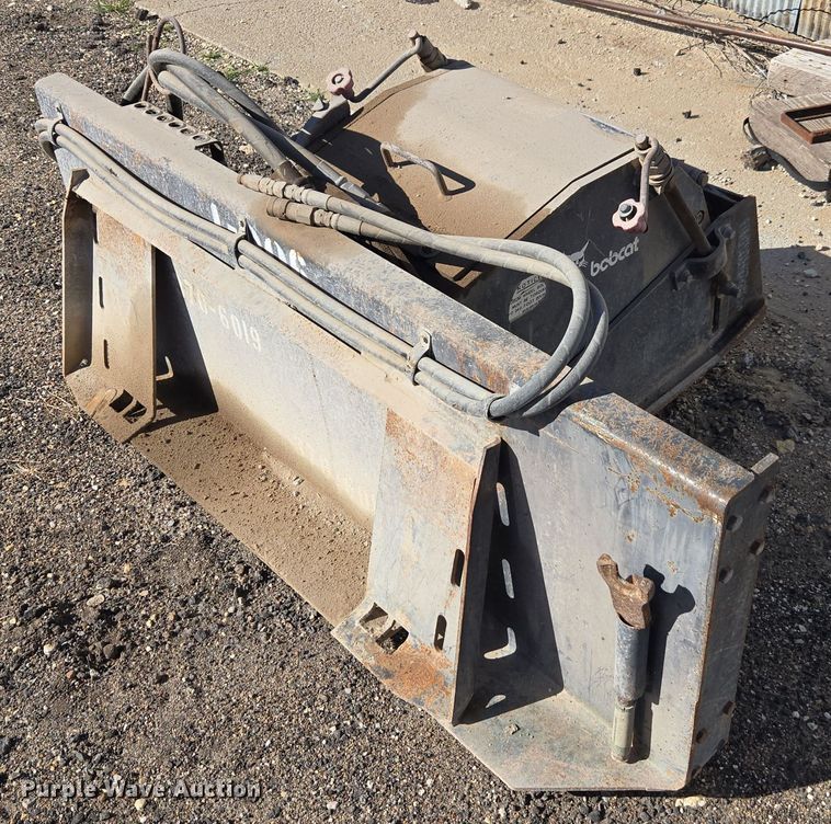 image for item EE7788 Melroe Planer skid steer cold planer