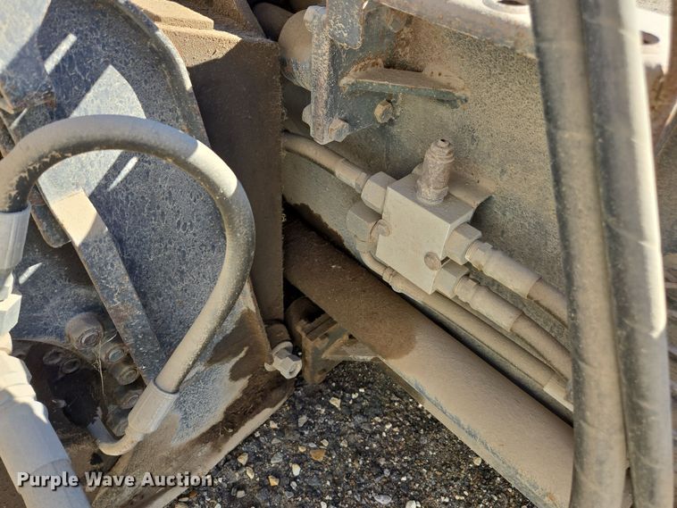 image for item EE7788 Melroe Planer skid steer cold planer