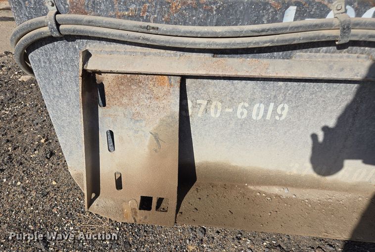 image for item EE7788 Melroe Planer skid steer cold planer