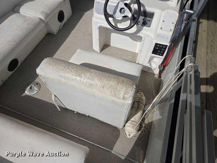 image for item EE8509 2009 Playcraft Clipper 2400 pontoon boat