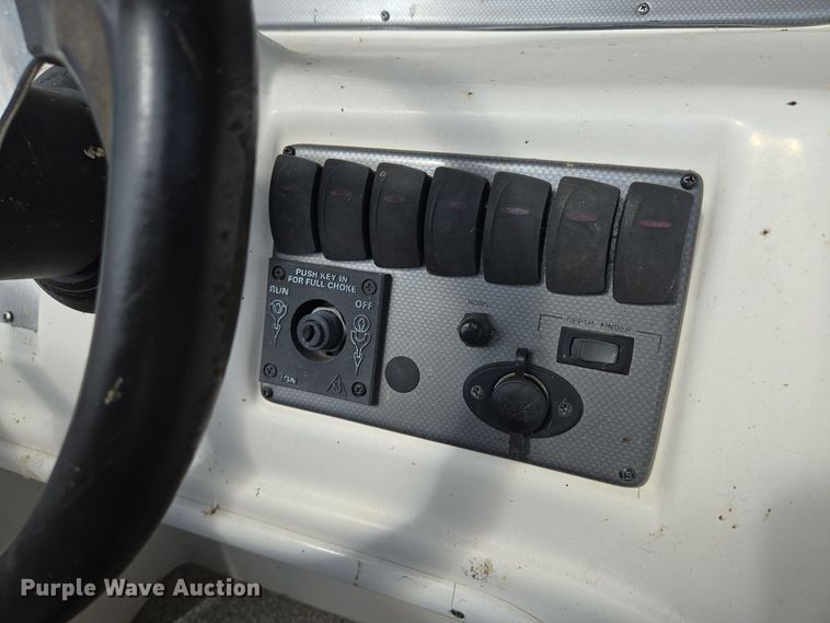 image for item EE8509 2009 Playcraft Clipper 2400 pontoon boat