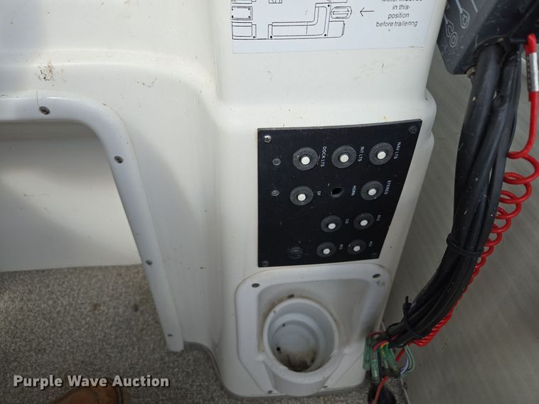 image for item EE8509 2009 Playcraft Clipper 2400 pontoon boat