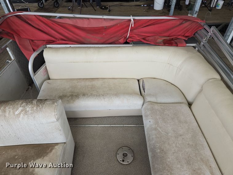 image for item EE8510 2009 Playcraft  Clipper 2400 pontoon boat