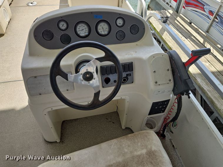 image for item EE8510 2009 Playcraft  Clipper 2400 pontoon boat