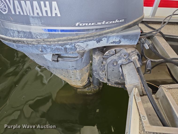 image for item EE8510 2009 Playcraft  Clipper 2400 pontoon boat