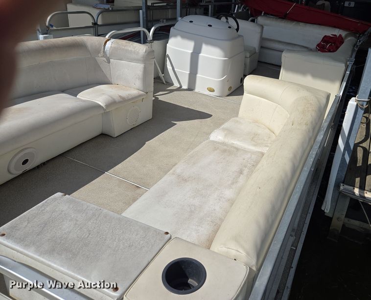 image for item EE8511 2009 Playcraft Clipper 2400 pontoon boat