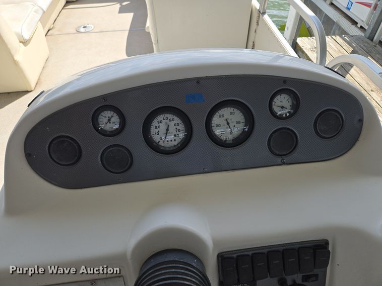 image for item EE8511 2009 Playcraft Clipper 2400 pontoon boat