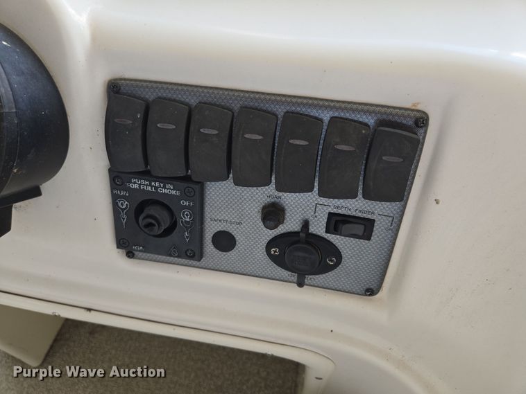 image for item EE8511 2009 Playcraft Clipper 2400 pontoon boat