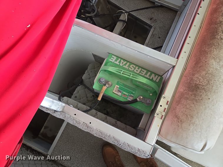 image for item EE8511 2009 Playcraft Clipper 2400 pontoon boat