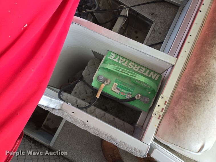 image for item EE8511 2009 Playcraft Clipper 2400 pontoon boat