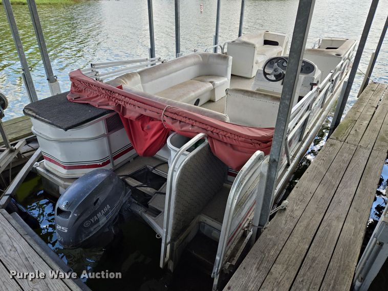 image for item EE8512 2009 Playcraft  Clipper 2400 pontoon boat