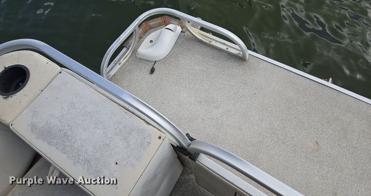 image for item EE8512 2009 Playcraft  Clipper 2400 pontoon boat