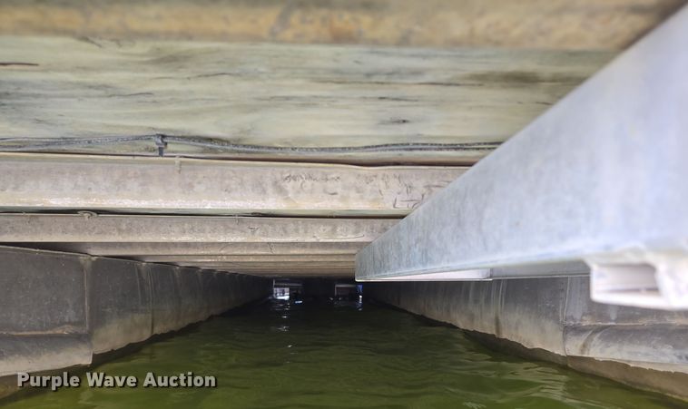 image for item EE8512 2009 Playcraft  Clipper 2400 pontoon boat