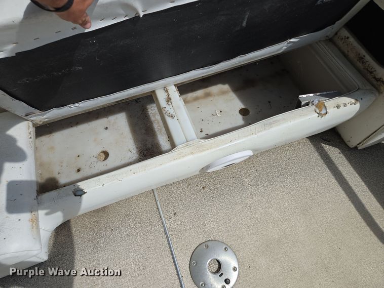 image for item EE8512 2009 Playcraft  Clipper 2400 pontoon boat