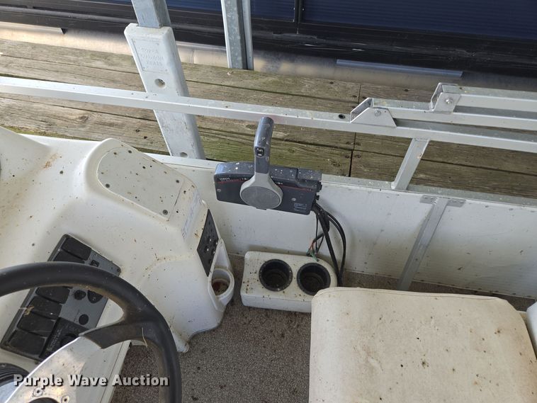 image for item EE8512 2009 Playcraft  Clipper 2400 pontoon boat