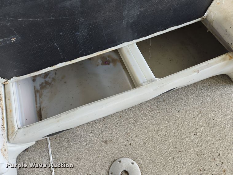 image for item EE8512 2009 Playcraft  Clipper 2400 pontoon boat