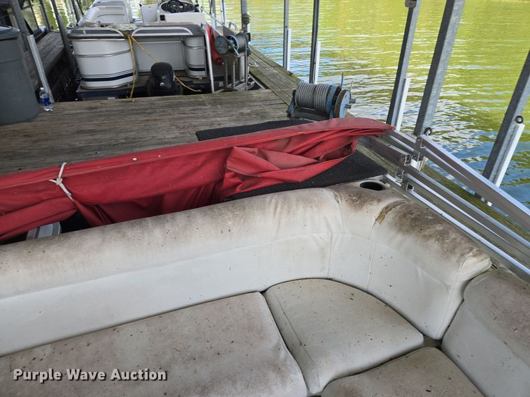 image for item EE8512 2009 Playcraft  Clipper 2400 pontoon boat