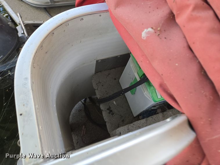 image for item EE8512 2009 Playcraft  Clipper 2400 pontoon boat