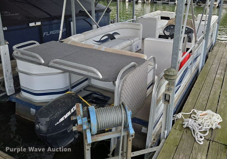 image for item EE8513 2009 Playcraft Clipper 2400 pontoon boat