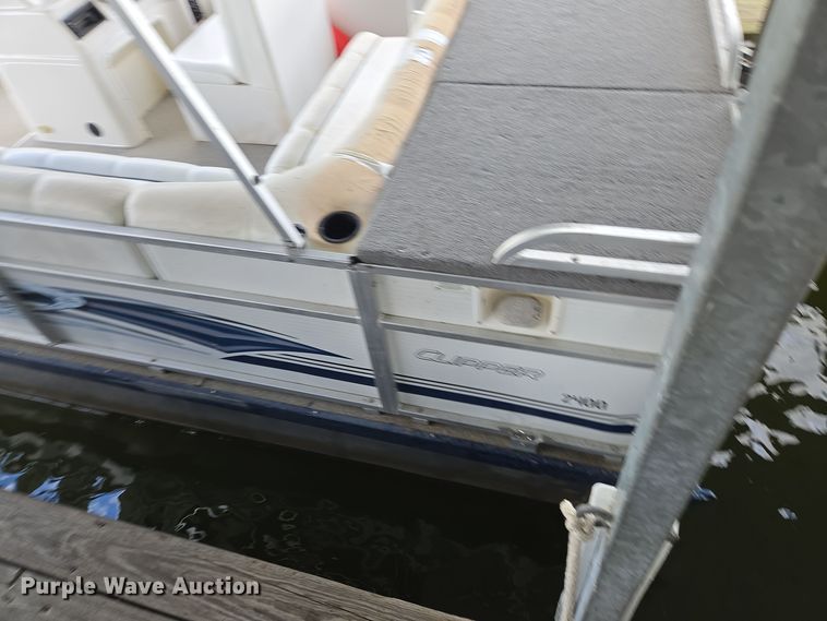 image for item EE8513 2009 Playcraft Clipper 2400 pontoon boat