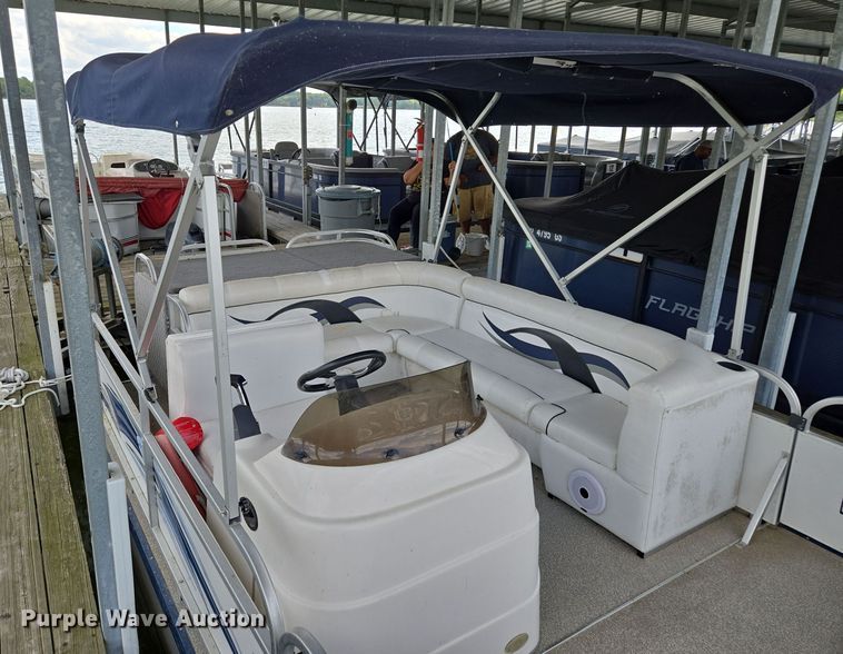 image for item EE8513 2009 Playcraft Clipper 2400 pontoon boat