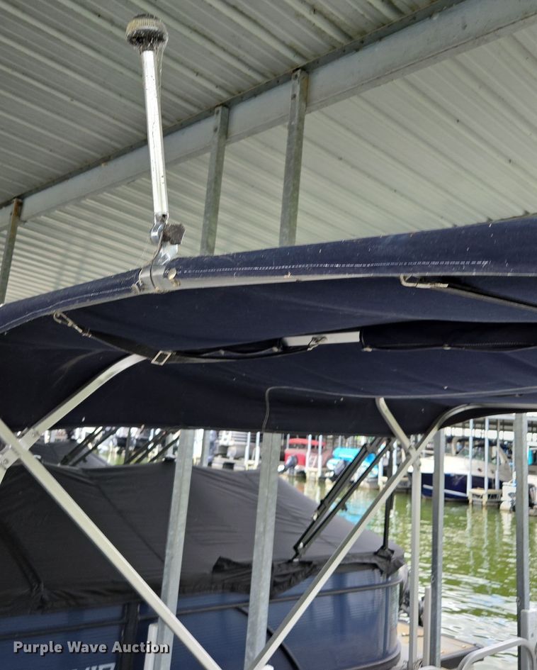 image for item EE8513 2009 Playcraft Clipper 2400 pontoon boat