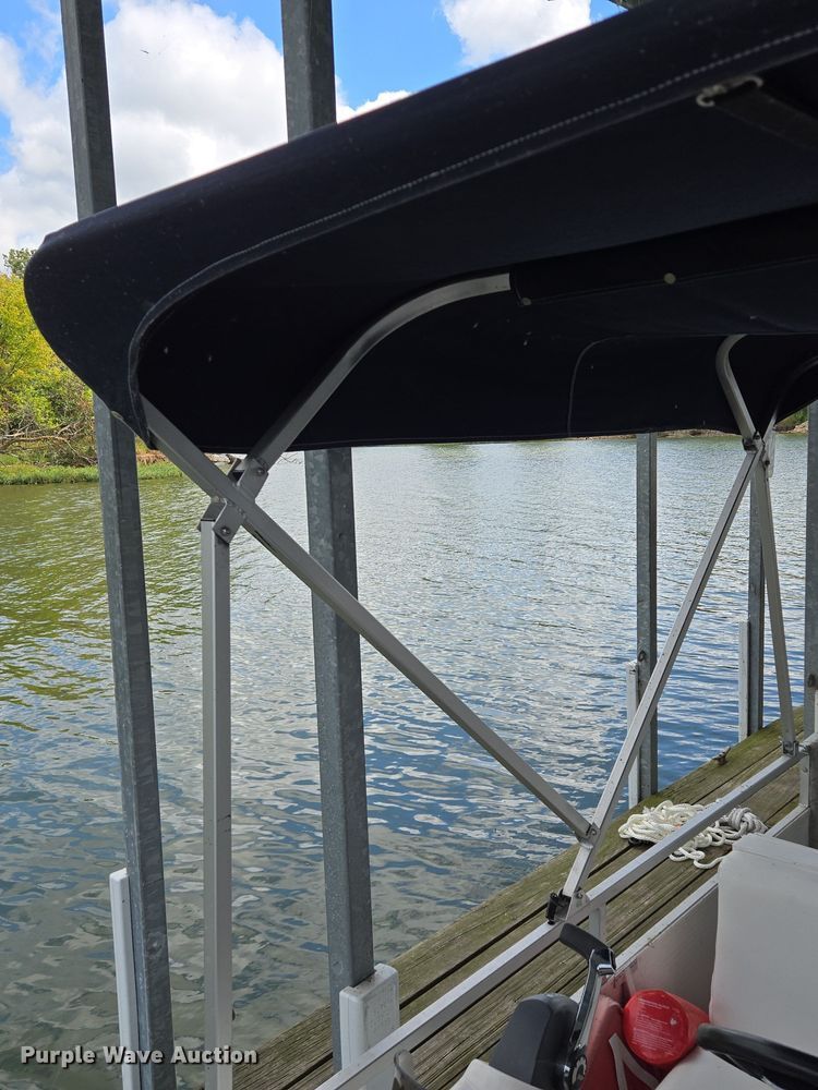 image for item EE8513 2009 Playcraft Clipper 2400 pontoon boat