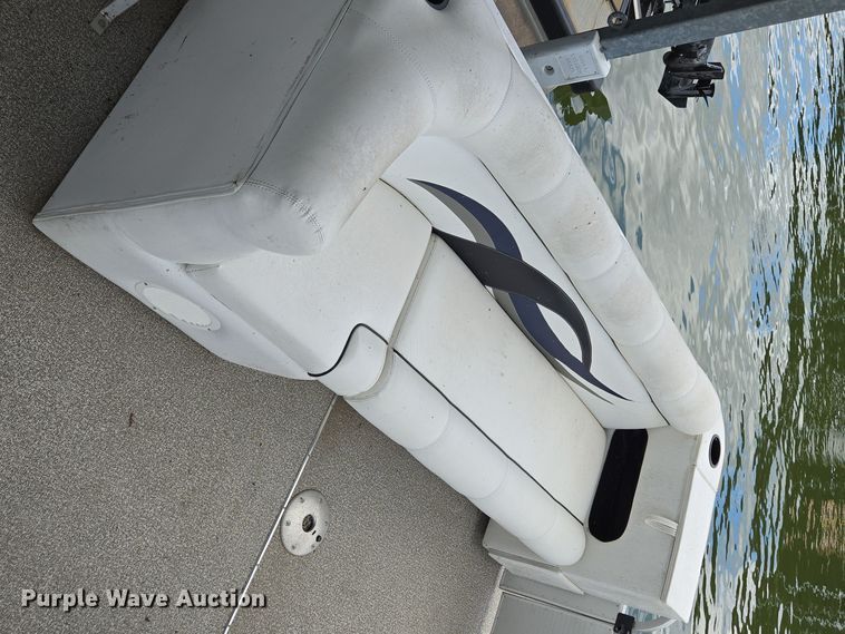 image for item EE8513 2009 Playcraft Clipper 2400 pontoon boat