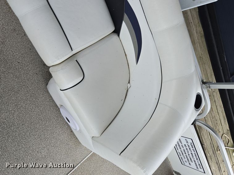 image for item EE8513 2009 Playcraft Clipper 2400 pontoon boat