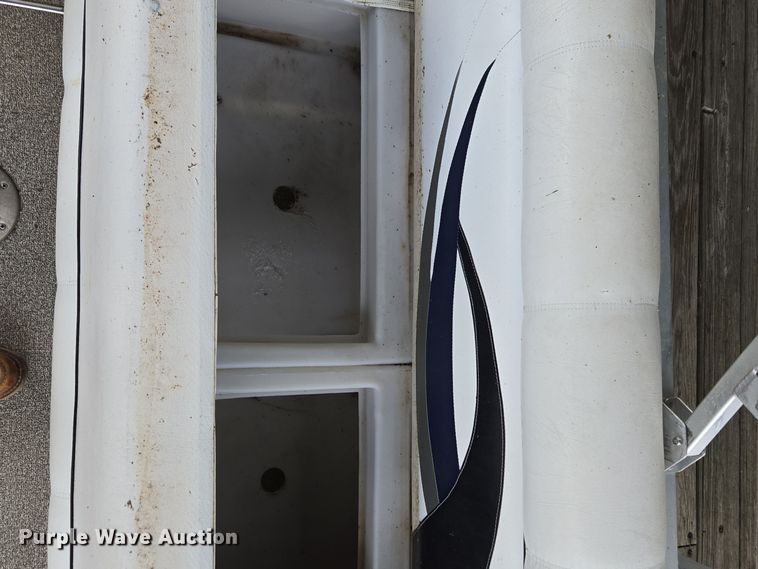 image for item EE8513 2009 Playcraft Clipper 2400 pontoon boat