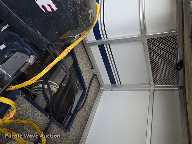 image for item EE8513 2009 Playcraft Clipper 2400 pontoon boat