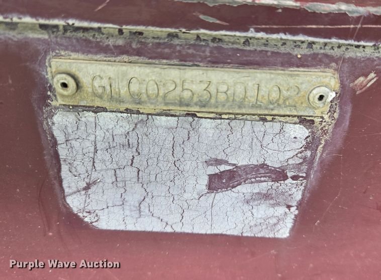 image for item EE8514 2002 Lowe  170W boat