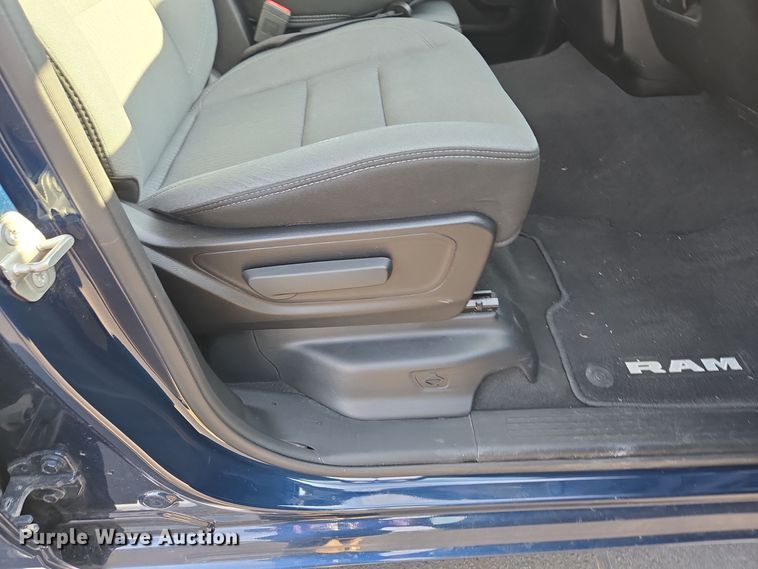 image for item EE8515 2019 Dodge Ram 1500 pickup truck