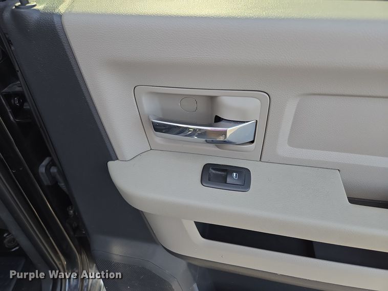 image for item EE8517 2010 Dodge Ram  Crew Cab pickup truck